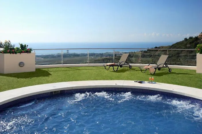 Luxury 2 Bed/2 Bath Sea And Mountain View Marbella Resort Apartment 0*,  Spain
