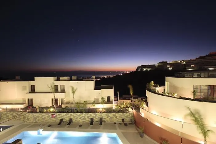 Luxury 2 Bed/2 Bath Sea And Mountain View Marbella Resort Apartment