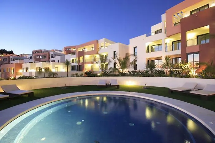 Luxury 2 Bed/2 Bath Sea And Mountain View Marbella Resort Apartment